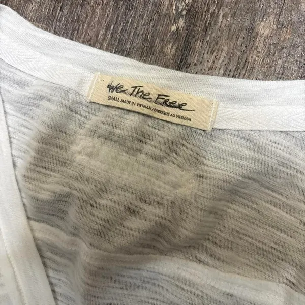 We the free NWOT White long sleeve top size small‎ - Image 2