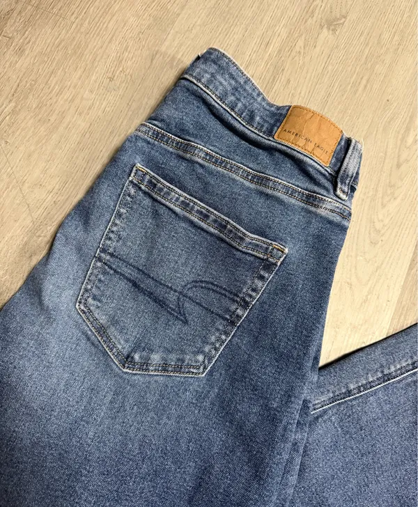 American Eagle Mom Jeans - Image 8