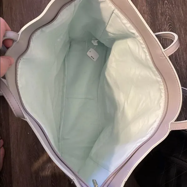 NWT Bath & Body Works Gray Blue Tote & Change/ Makeup Bag - Image 5