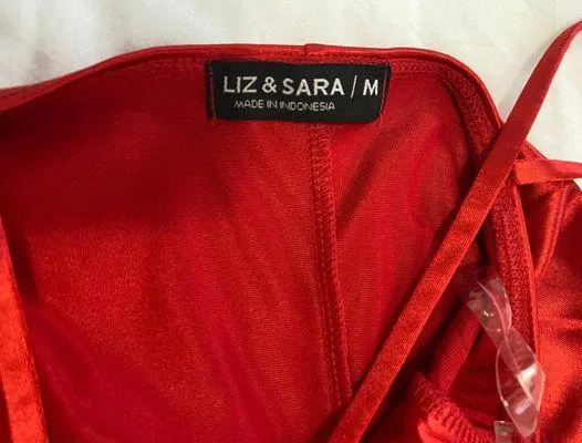 Liz & Sara Red Dress - Image 3