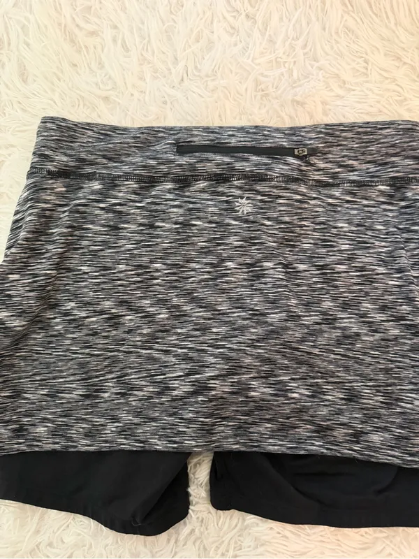 Athleta Run Skort Black Gray Marled Athletic Running Tennis Skirt Shorts M - Image 6