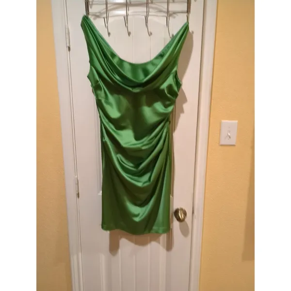 David's Bridal Prom/Wedding/evening Olive Green Dress Size 14 - Image 6