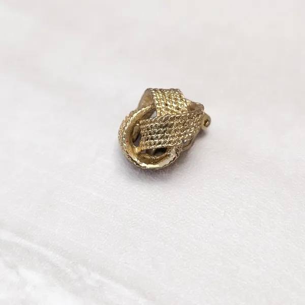 Vintage Clip On Earrings Gold Tone Patterned Knot Design - Fair Condition - Image 5
