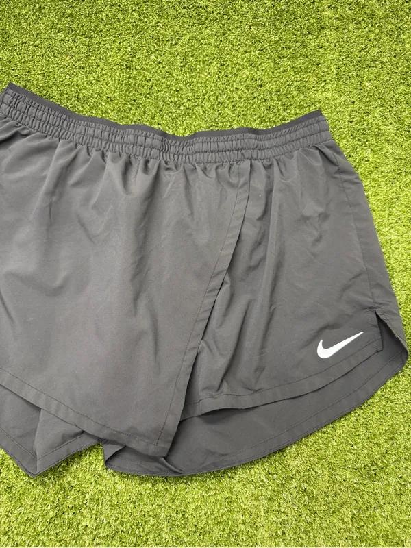Nike Black Grey Skort Athletic Pull On Shorts Skirt Flap Dri-Fit Pickleball XL - Image 2