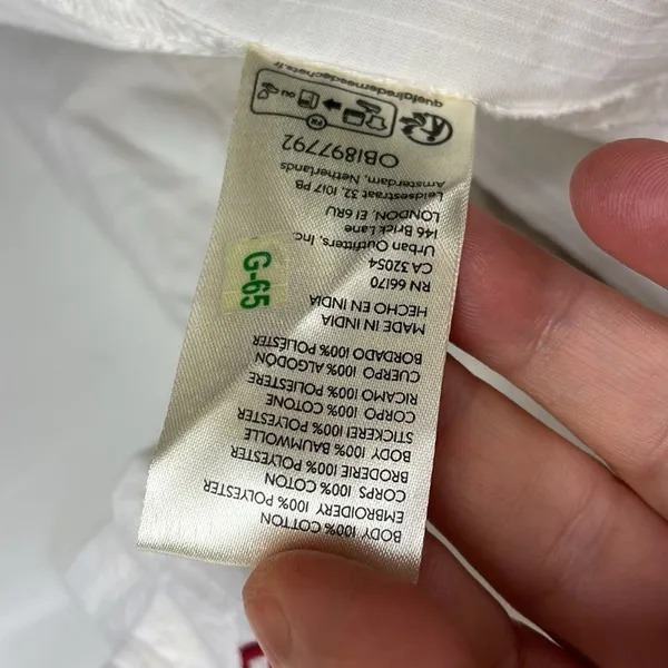 We the Free  Spring Refresh Top In White Embroidered size Large - Image 8