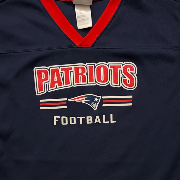 Vintage NFL New England Patriots Football Short Sleeve Tee Women’s Size Large - Image 2
