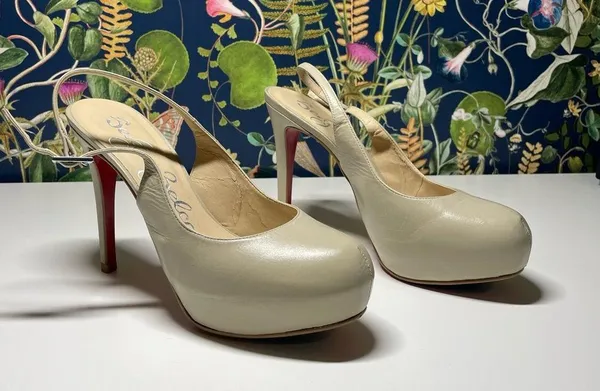 Red bottom nude leather pumps - Sergio Zelcer - Image 2