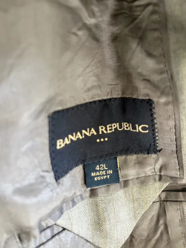 Banana Republic Men’s Suit Jacket - Image 2