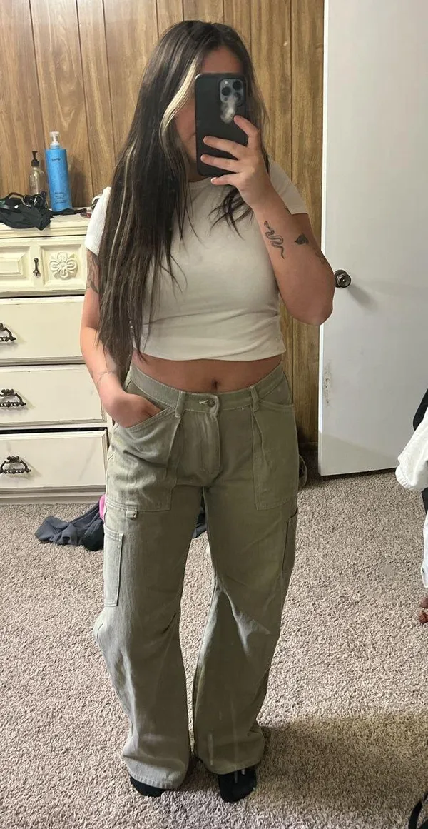Princess Polly miami vice cargo pants - Image 4