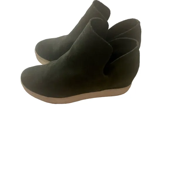 Steve‎ Madden Women's Size 7.5 Suede Leather Green Wrangle High Top Sneakers - Image 4