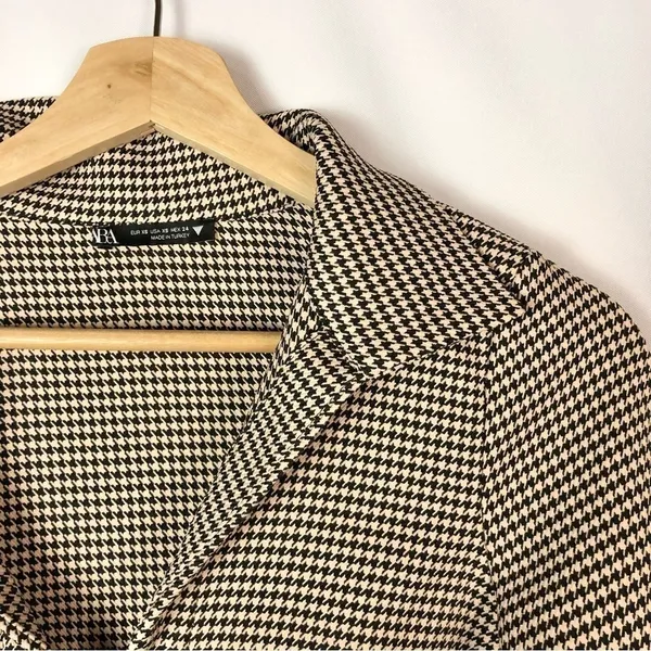 Zara Beige & Black Houndstooth Cropped Long Sleeve Button Down Top‎ XS - Image 4