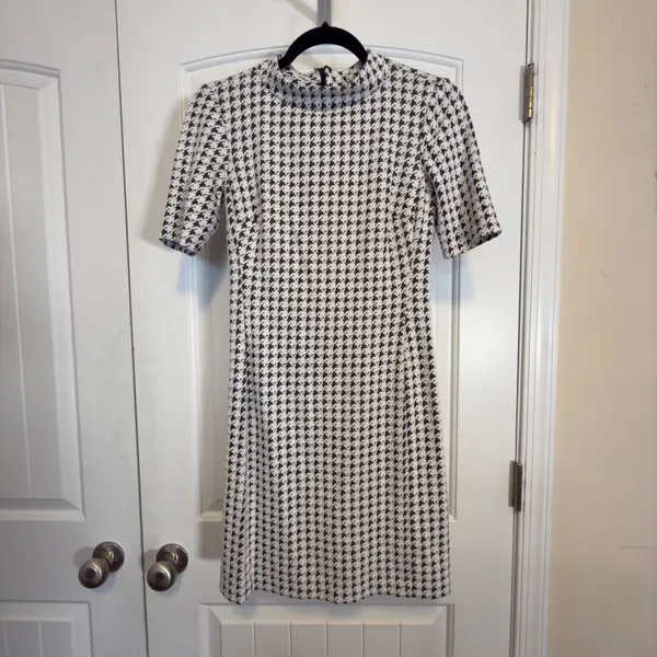 American Living Houndstooth Mock Neck Short Sleeve Sheath Dress Black White - Image 3