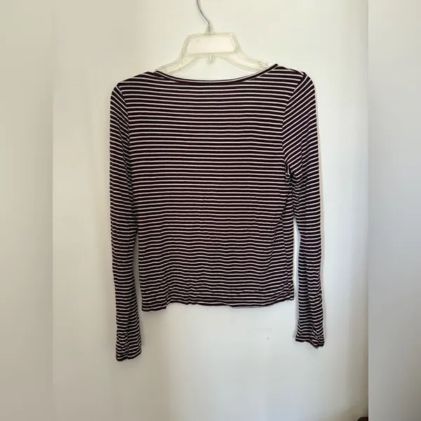 American Eagle Soft & Sexy Maroon Stripe Long Sleeve V Neck Top Medium - Image 7