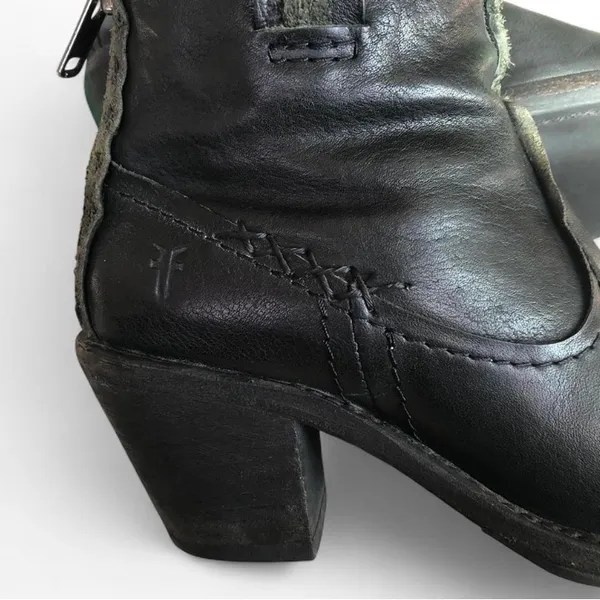 Frye Women Leslie Artisan Black Leather Boho Zip Ankle Boot Size 6.5 - Image 7