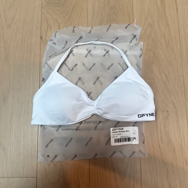 Dfyne Los Angeles Impact Strappy Bra - Image 2