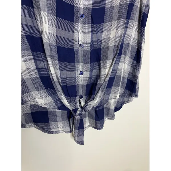 Wrangler Plaid Top Women Medium Blue NWT Crochet Lace Tie Front Sleeveless - Image 2