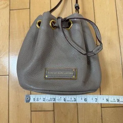 Marc by MARC JACOBS Mini Bucket Bag Crossbody Cream Grey Pebbled Leather - Image 7