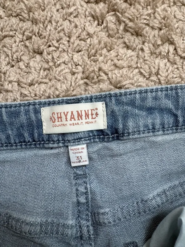 Shyanne Jeans - Image 3