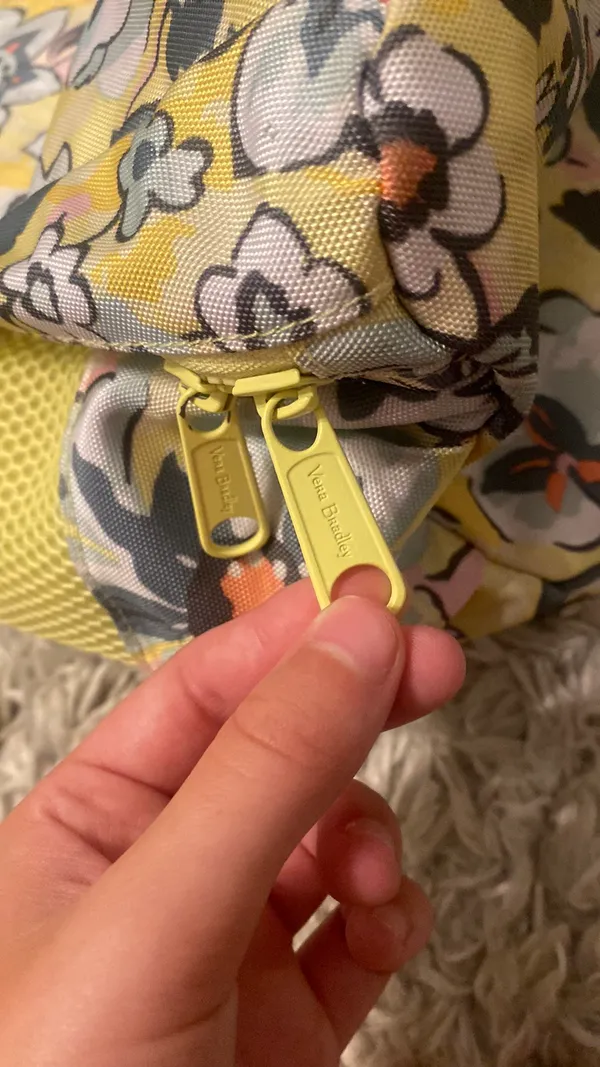 Vera Bradley Bookbag - Image 4