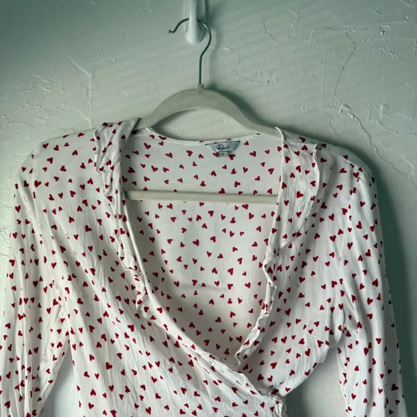 Rails‎ Small Wrap Top Simone Smitten Hearts White Blouse Coquette Style - Image 2
