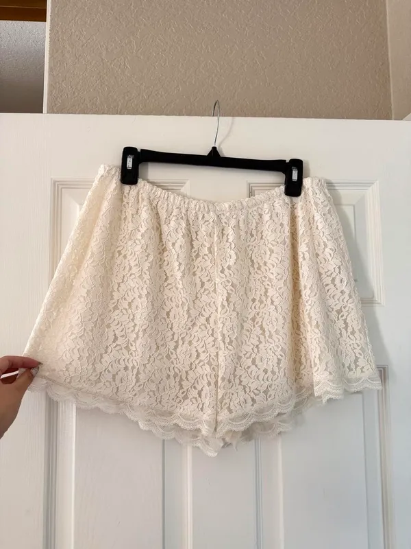 Peppermayo Cream Lace Shorts - Image 5