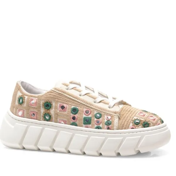 FREE PEOPLE Catch Me If You Can Crochet Sneaker, Size 39 Right Shoe ONLY No Mate - Image 3