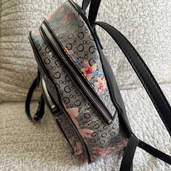 Guess floral backpack  - Image 4