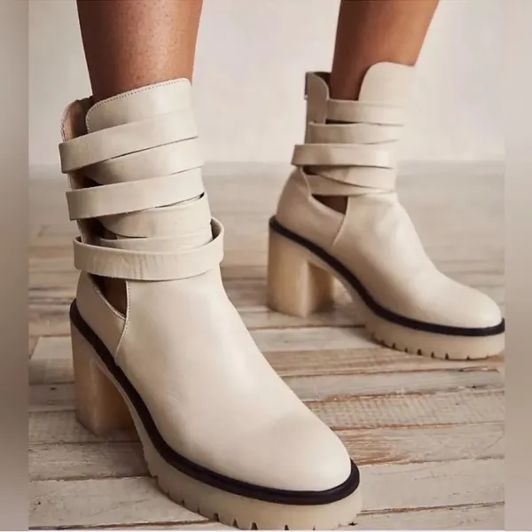 Free People Jesse cutout heeled Boots size 39 ( 8.5 us)‎ - Image 2