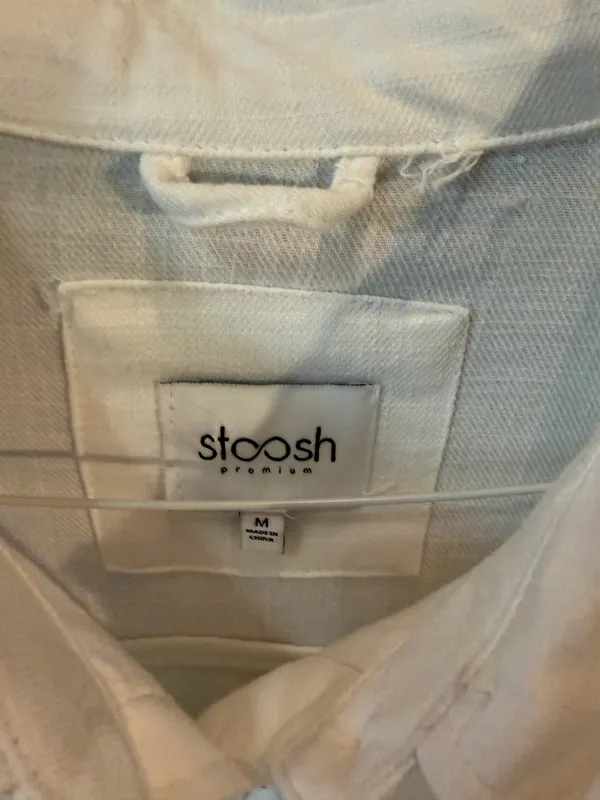 Stoosh Premium White Linen Blend Button Down Shirt Size Medium - Image 2
