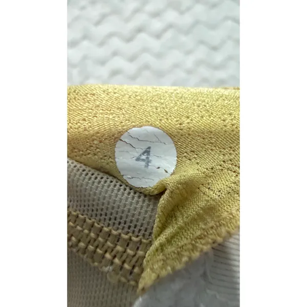 Lululemon Free To Be Wild Sports Bra Light Grey Yellow Strappy Back Size 4 - Image 5