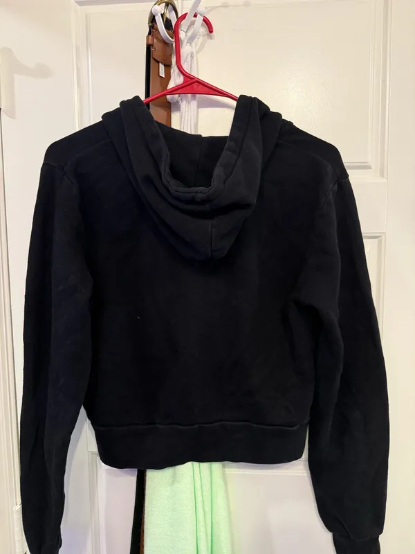 Brandy Melville Black Zip-Up - Image 3
