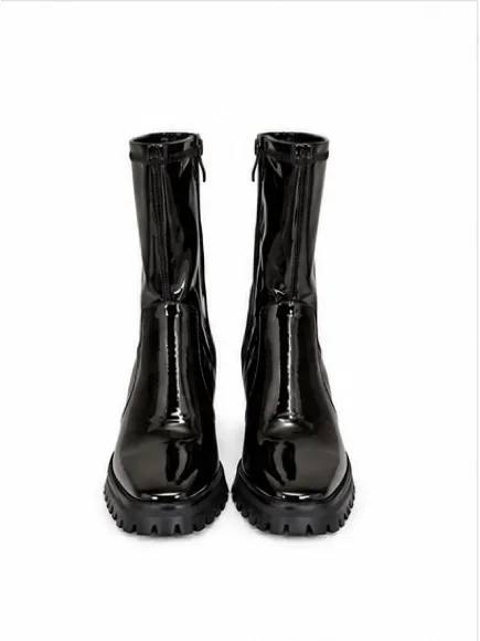 Slowline Black Patent Leather Lug Sole Square Toe Chunky Heeled Ankle Boots NWOT - Image 3