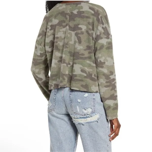 NEW La La Land XS Camo V Neck Fleece Long Sleeve Crop Top Buttery Soft Y2K - Image 2