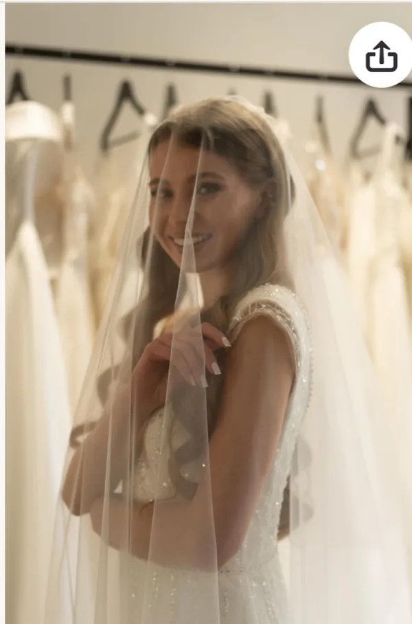 Light Ivory Cathedral Veil With Blusher White - Image 2