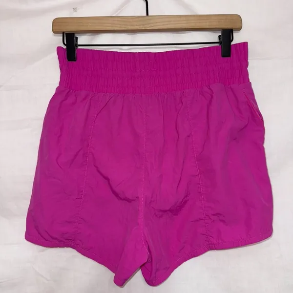 All in Motion Pink High Waisted Stretch Waist Athletic Shorts size small - Image 4