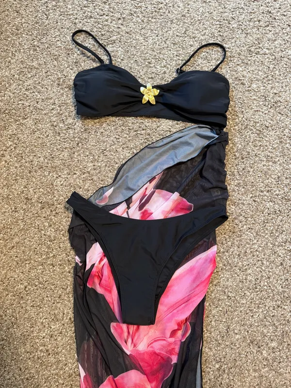 Shein Bikini With Skirt Set - Image 2