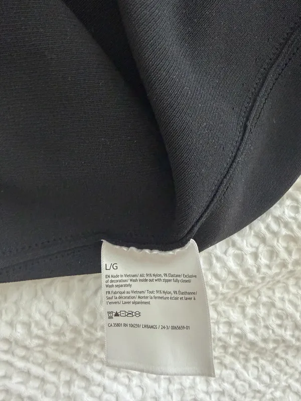 Lululemon Skirt Black - Image 3