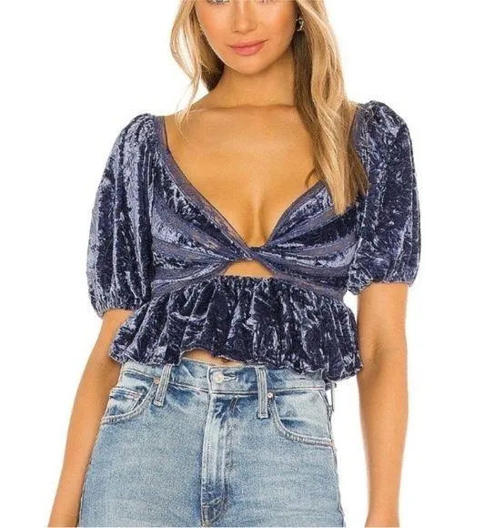 Free people velvet twist top - Image 11