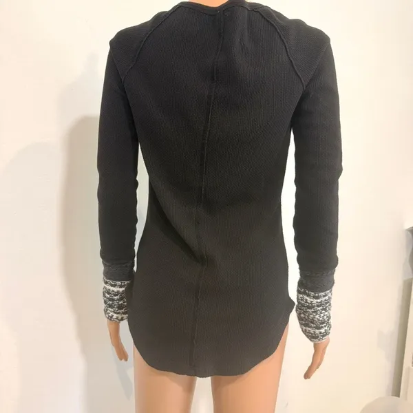 Free People medium Ski Lodge Henley thermal top TLS1 3280 - Image 7