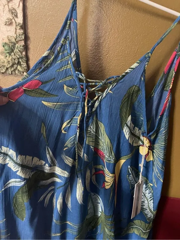 NWT Lagaci size M lace up from swing sundress beach coverup tropical. - Image 6