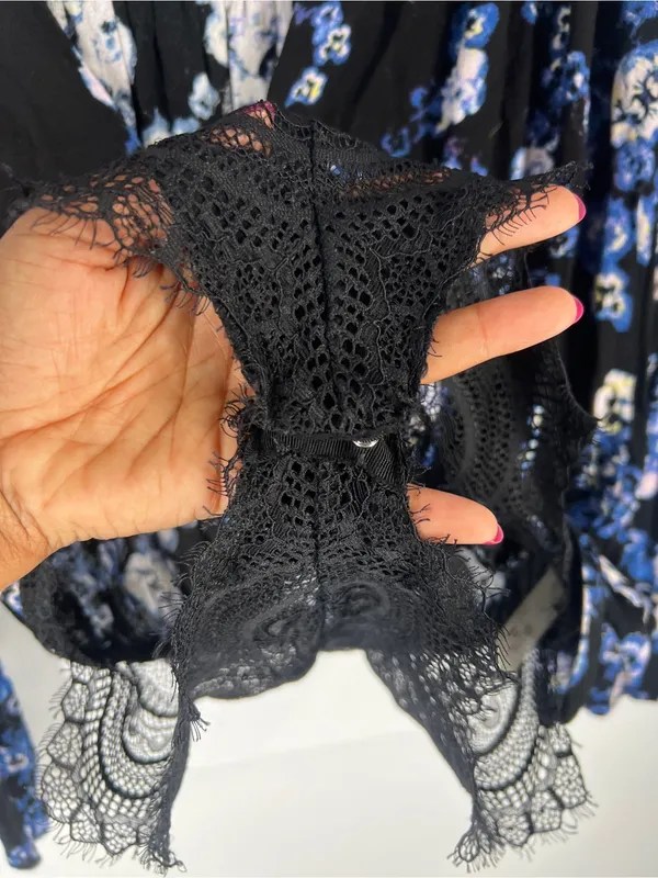 Free People‎ Black and Blue Floral Tie-Front Bodysuit - Image 5