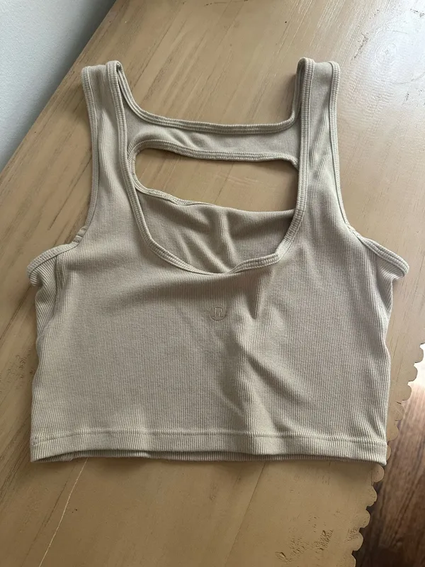 Lululemon LA Front Cut-Out Crop Tank Trench 6 - Image 2