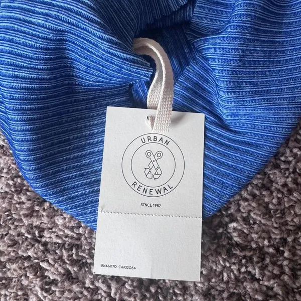 Ribbed cropped blue turtle neck top - Image 3