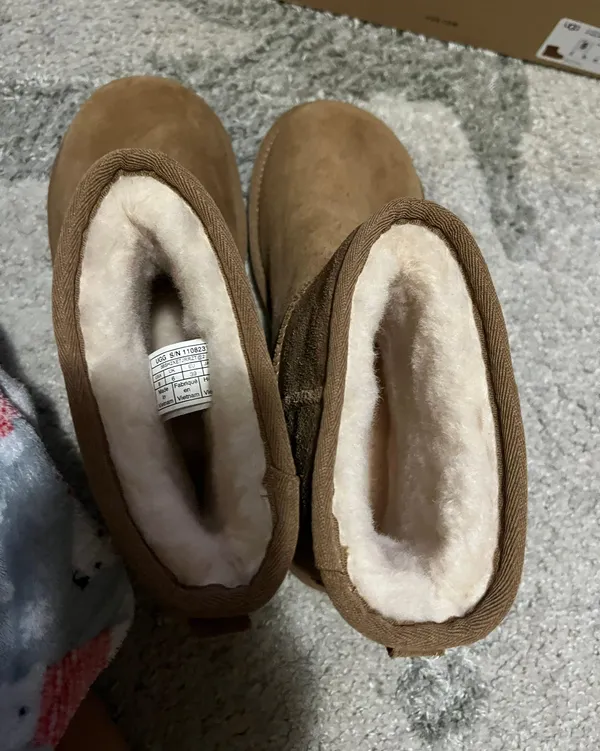 UGG Mini Boots - Image 10