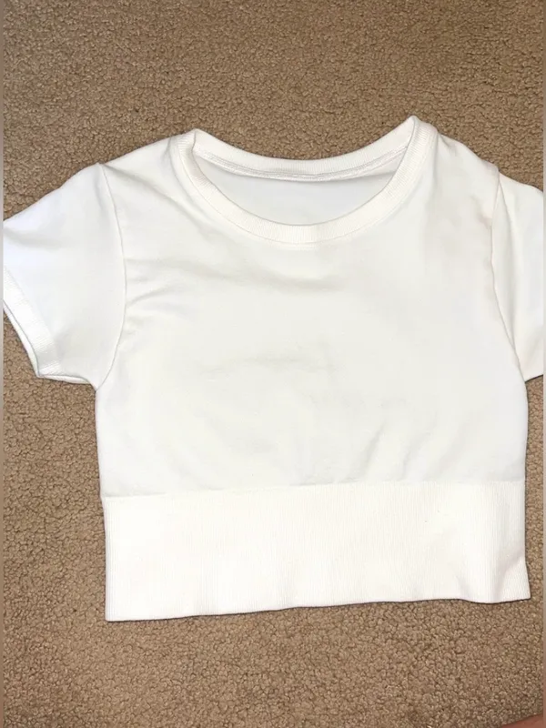 OFFLINE by Aerie White Short Sleeve Seamless Crop Top - Image 3