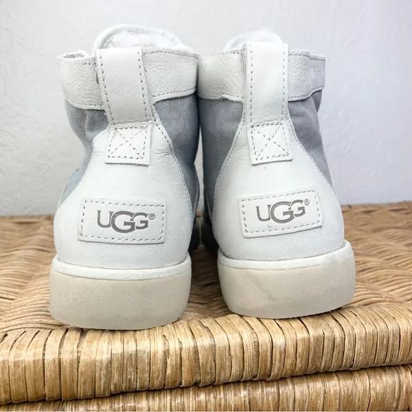 UGG Bethany Lace Up Ankle Boot Light Gray Size 10 Women’s - Image 4
