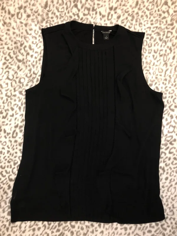 Ann Taylor Black Ruffle Pleat Shell Medium - Image 2