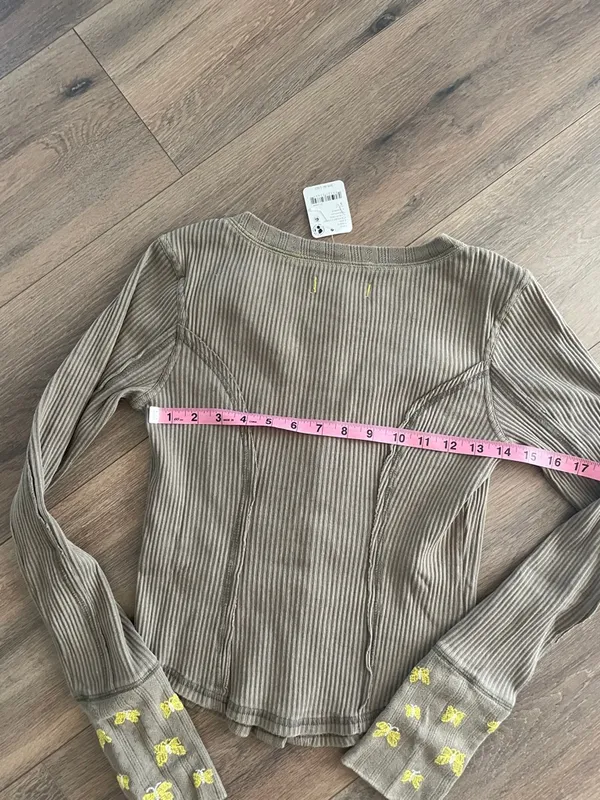 Free People Daria Cuff Cardi- Size Small - Image 6