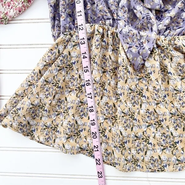 Buckle Floral Chiffon Keyhole Top Size Medium - Image 9