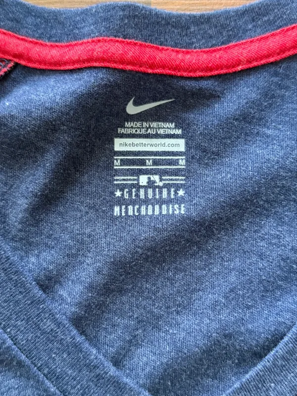 Atlanta Braves Nike V-Neck - Image 2